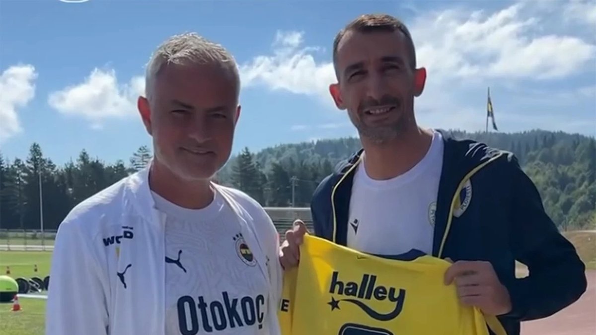 FENERBAHÇE HABERİ: Mehmet Topal'dan Jose Mourinho'ya tepki! FENERBAHÇE HABERİ: Mehmet Topal'dan Jose Mourinho'ya tepki!