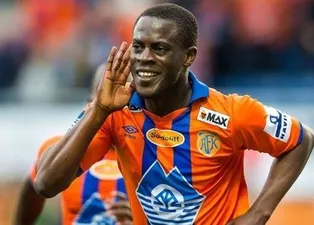 Beşiktaş Edwin Gyasi'yi bitiriyor!