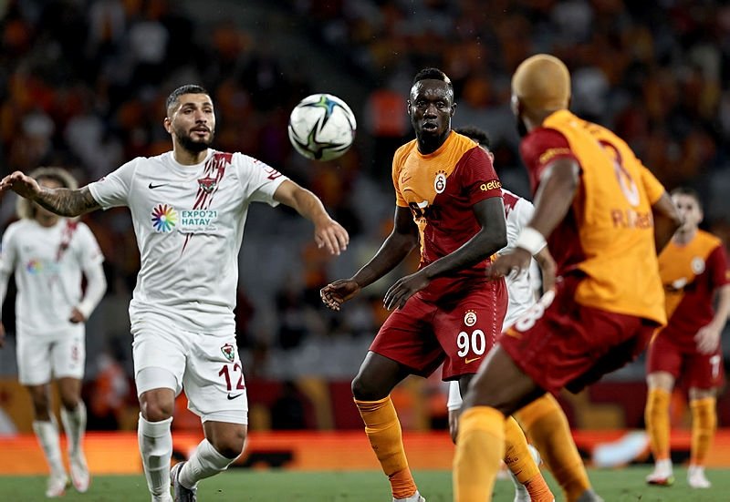 Galatasaray’dan orta sahaya sürpriz aday! Terim’in yeni prensi... | Son dakika transfer haberleri