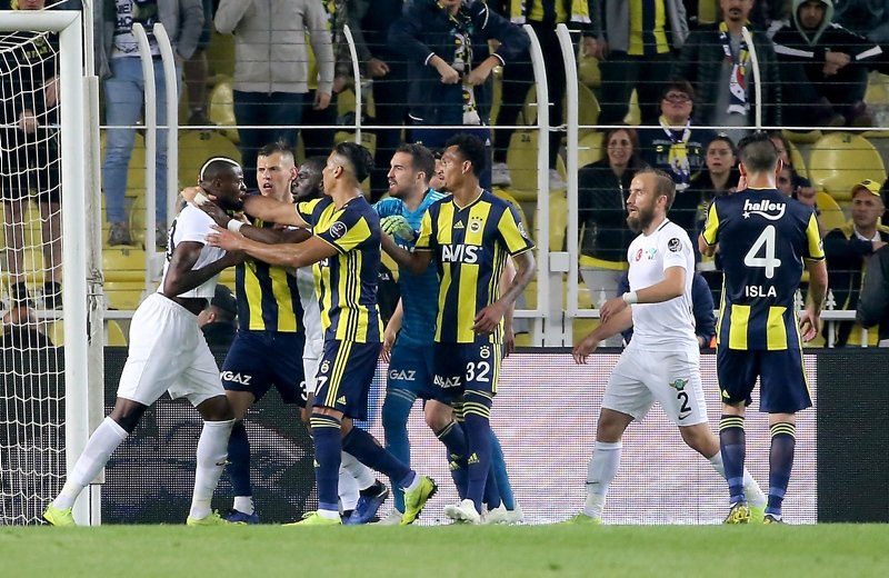 Ersun Yanal’dan Galatasaray’a gönderme!