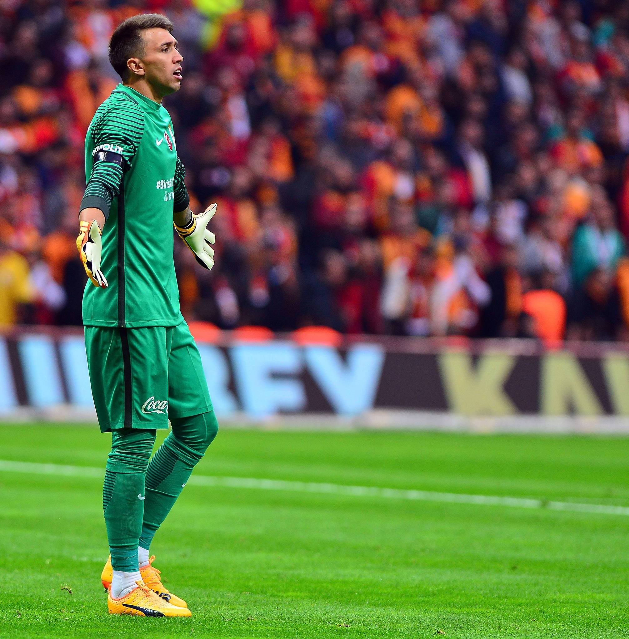 Muslera, Galatasaray’dan ayrılabilir