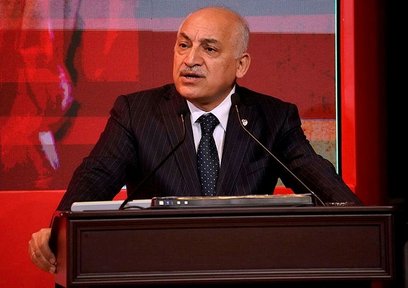 Mehmet Büyükekşi: Milli takımımızla gurur duyuyoruz!