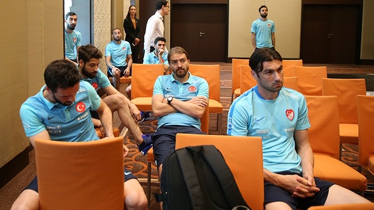 Arda Turan’ın ardından Burak Yılmaz’dan flaş karar