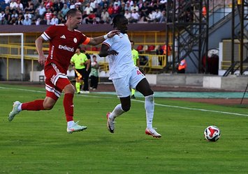 Ümraniye deplasmanda galip!