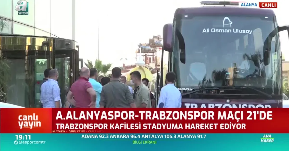 Trabzonspor kafilesi stada hareket etti