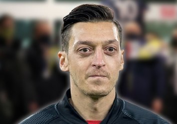 Özil'e övgü dolu sözler! "Mucizevi anların adamı"