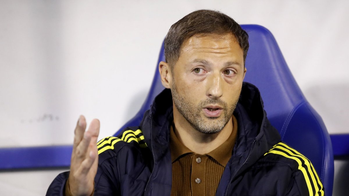 Fenerbahçe'de gerginlikler artıyor! Kadro dışı ihtimali... Fenerbahçe'de gerginlikler artıyor! Kadro dışı ihtimali...