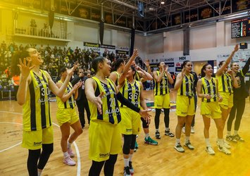 Kadınlar Basketbol Ligi'nde şampiyon F.Bahçe!