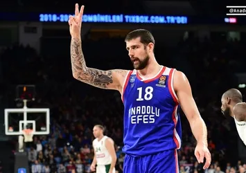 Anadolu Efes'in konuğu Maccabi FOX