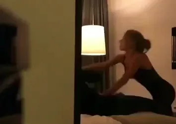 Neymar'dan otel odasında olay görüntüler!