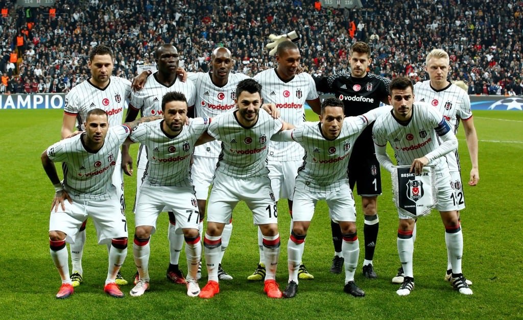 Beşiktaş-Benfica mücadelesinden kareler