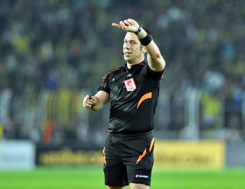 Erman Toroğlu: Fırat ve grubu TFF’ye oynuyor