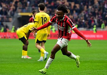 Milan 90+5'te kazandı!