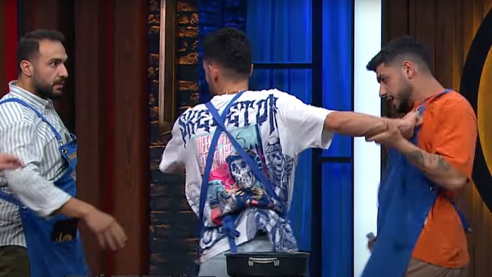 masterchef-baris-barbaros-elendi-mi-5-ekim-2023-masterchefte-diskalifiye-olacak-mi-kim-elendi-1696504743494.jpg