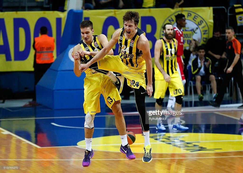 Vesely: Artık Fenerbahçe’nin oyuncusu değilim