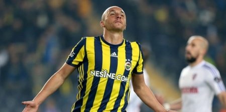 Fenerbahçe’nin ilk transferi İstanbul’dan ev bakıyor