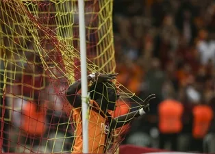 Gomis durdurulamıyor