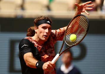 Tsitsipas Fransa Açık'ta tur atladı