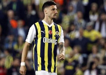 "Kağıt helva gibi" Yıldız futbolcuya flaş eleştiri