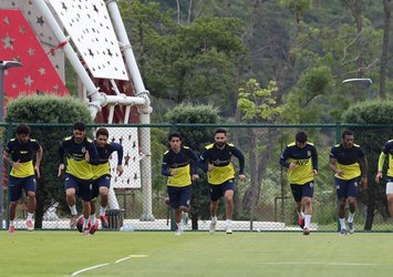 Fenerbahçe çalışmalarına devam ediyor