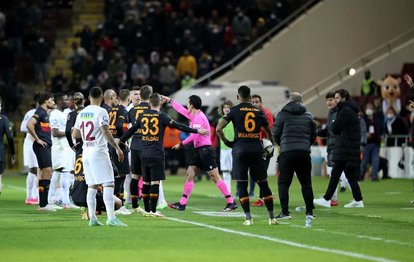 GALATASARAY HABERLERİ - Hatayspor’u öne geçiren golden önce Galatasaray’dan faul itirazı!