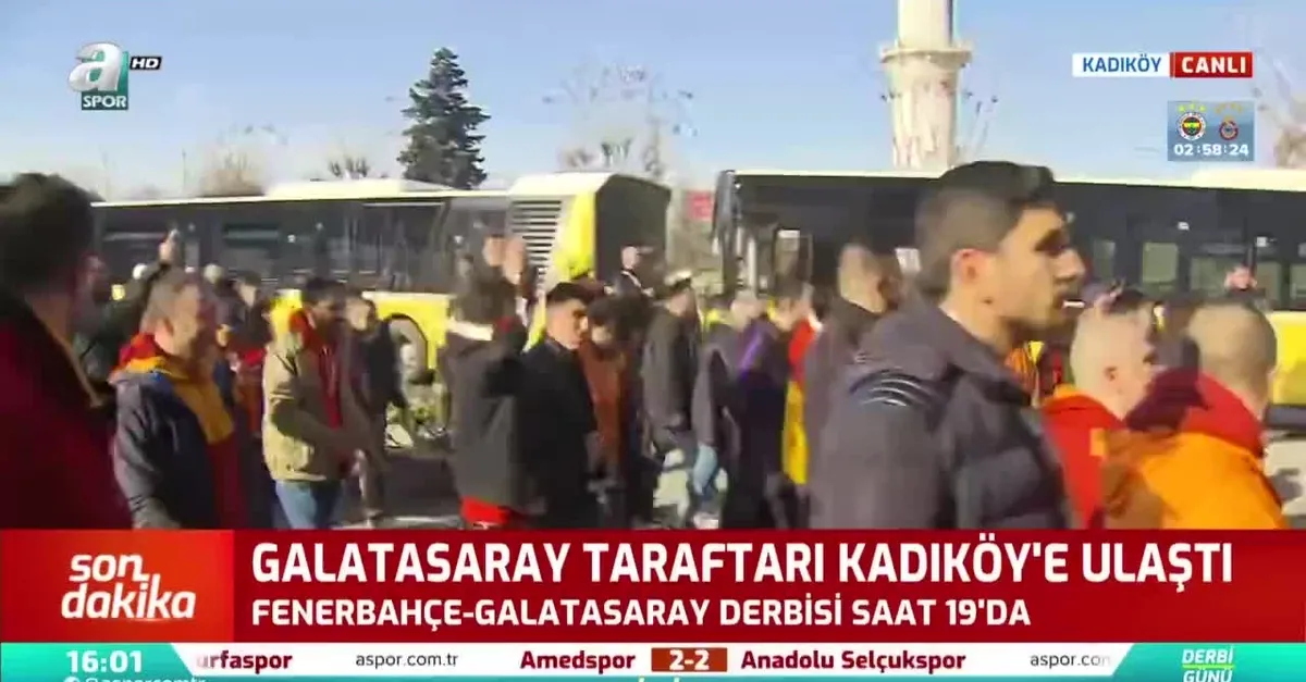 Galatasaray taraftarı Kadıköy'e ulaştı