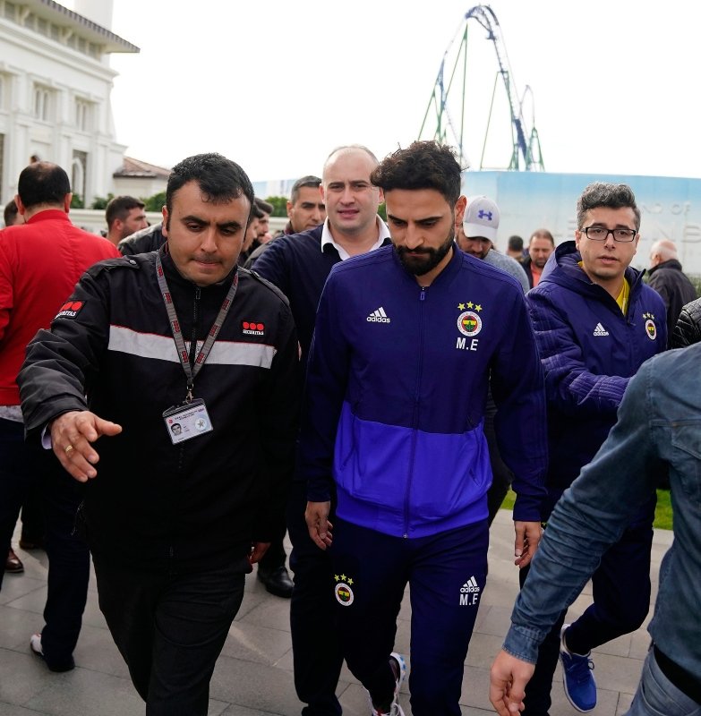 Futbol camiası cuma namazında buluştu