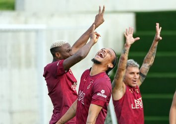RAMS Park'ta imza töreni!