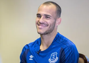 Everton, Sandro Ramirez'i kadrosuna kattı