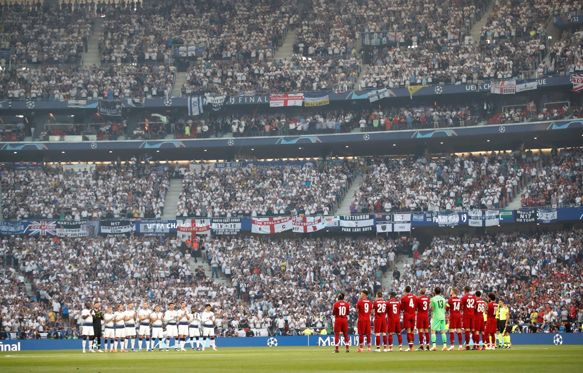 Tottenham Liverpool maçından kareler
