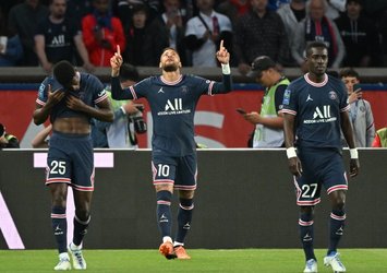 PSG Marsilya'yı devirdi!
