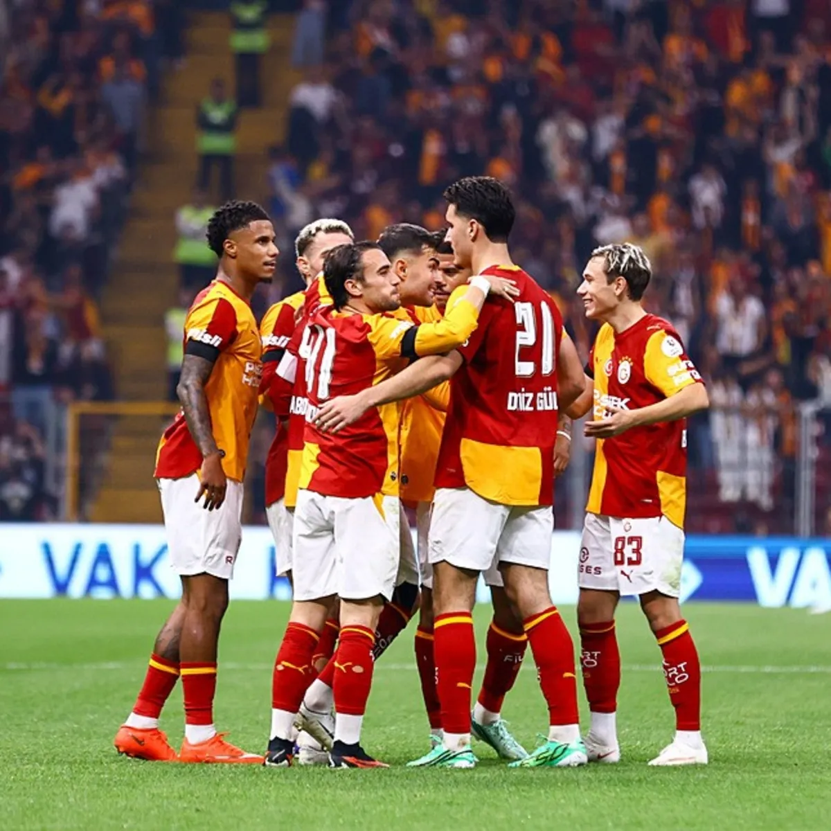 Lemina'nın 90+6 golü Galatasaray'ı zirveye taşıdı