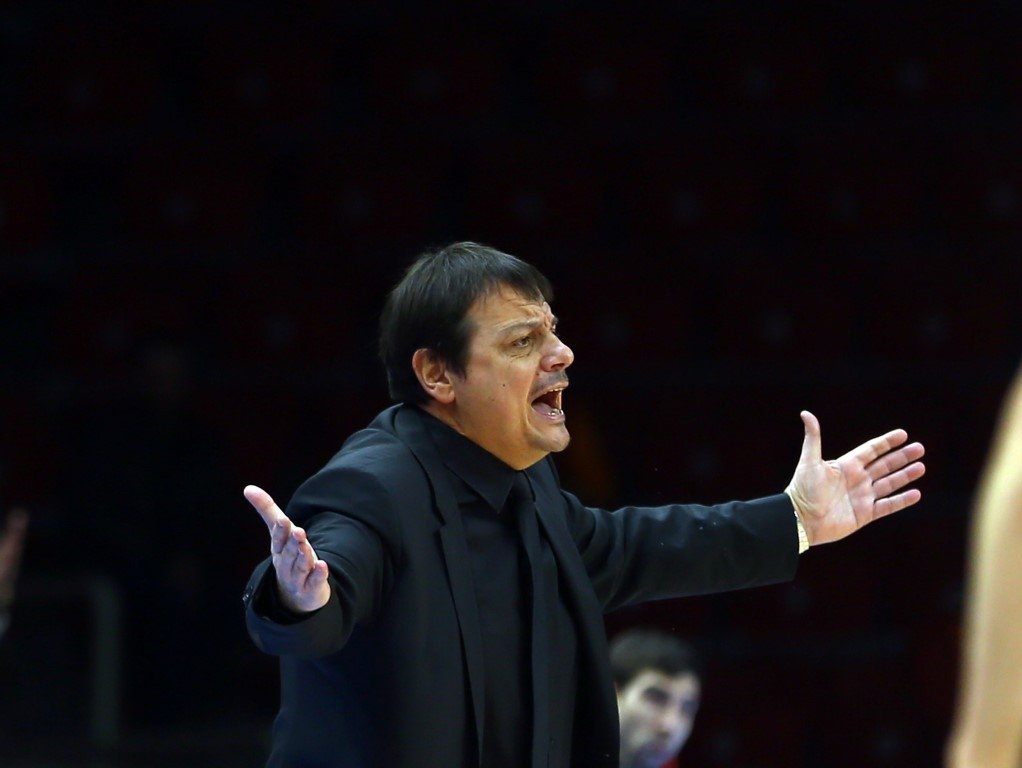 Ergin Ataman’dan Aziz Yıldırım’a destek