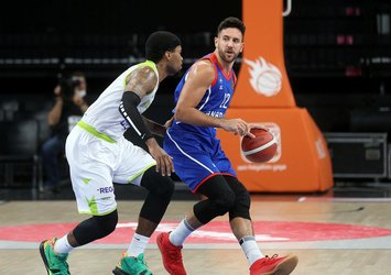 Anadolu Efes uzatmada kazandı