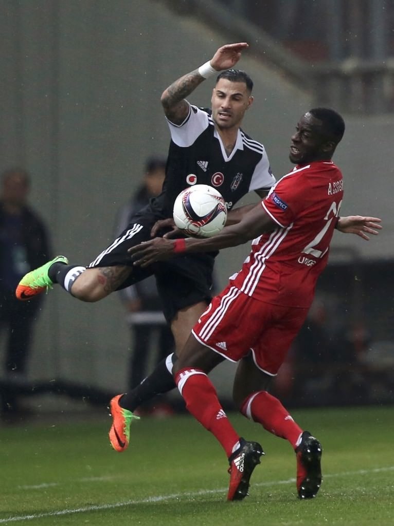 Olympiakos - Beşiktaş maçından kareler