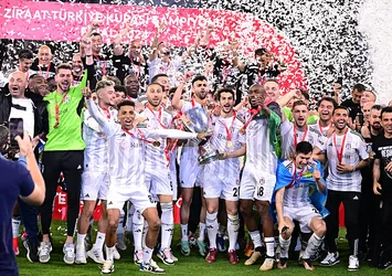Beşiktaş'ta Ziraat Türkiye Kupası kutlaması!