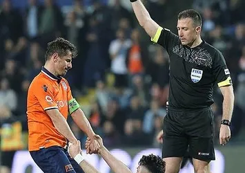 Emre Belözoğlu Kayseri maçında yok