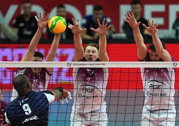 Halkbank altın setle Dörtlü Final'de!