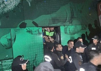 Küme düşen Bursaspor'da futbolculara saldırı!