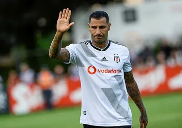 Beşiktaş'tan Quaresma açıklaması! Kadro dışı...