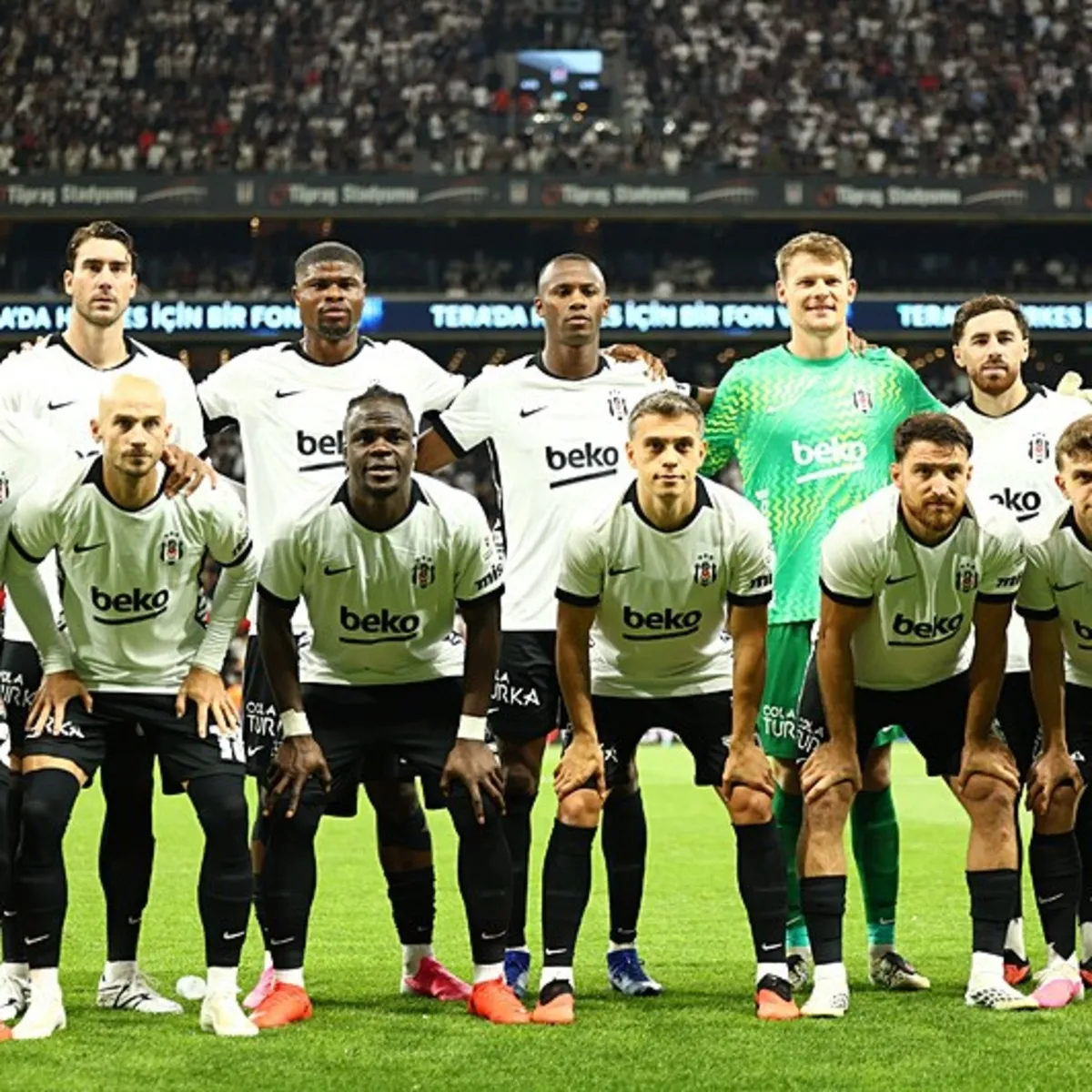 Kadıköy'ü sallayan ikili! Beşiktaş'ta Vlahovic ve Trossard rüzgarı!