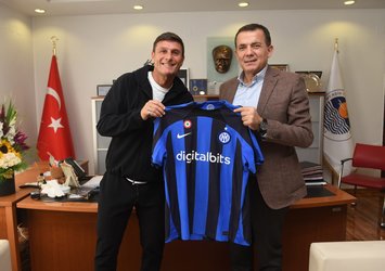 Javier Zanetti Mersin'de!