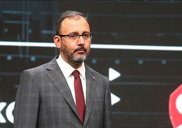 Bakan Kasapoğlu'ndan milli haltercilere tebrik