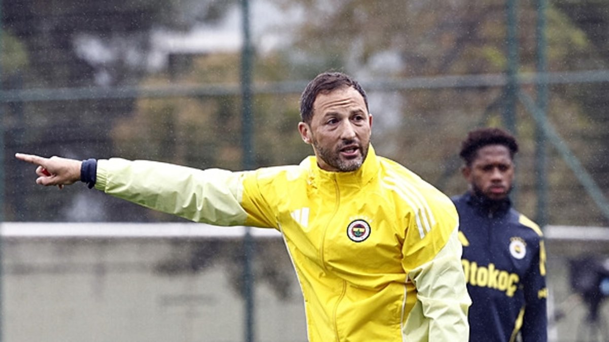 TRANSFER HABERİ: Fenerbahçe'den milli yıldıza kanca! Kerem Aktürkoğlu'nun ardından... TRANSFER HABERİ: Fenerbahçe'den milli yıldıza kanca! Kerem Aktürkoğlu'nun ardından...