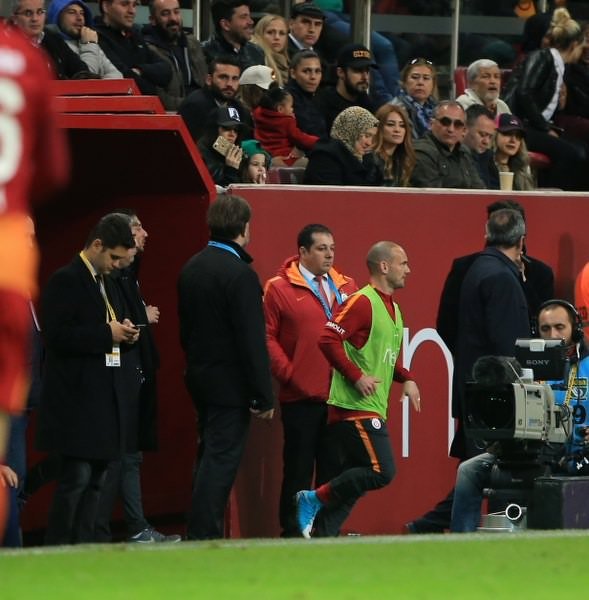 Wesley Sneijder bilerek mi tuvalete gitti?