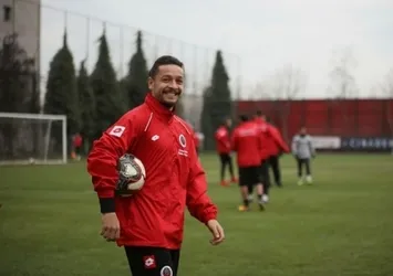 Hamza Hamzaoğlu eski öğrencisini istedi!