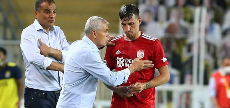 Mert Hakan Yandaş Fenerbahçe'ye hazırlanıyor