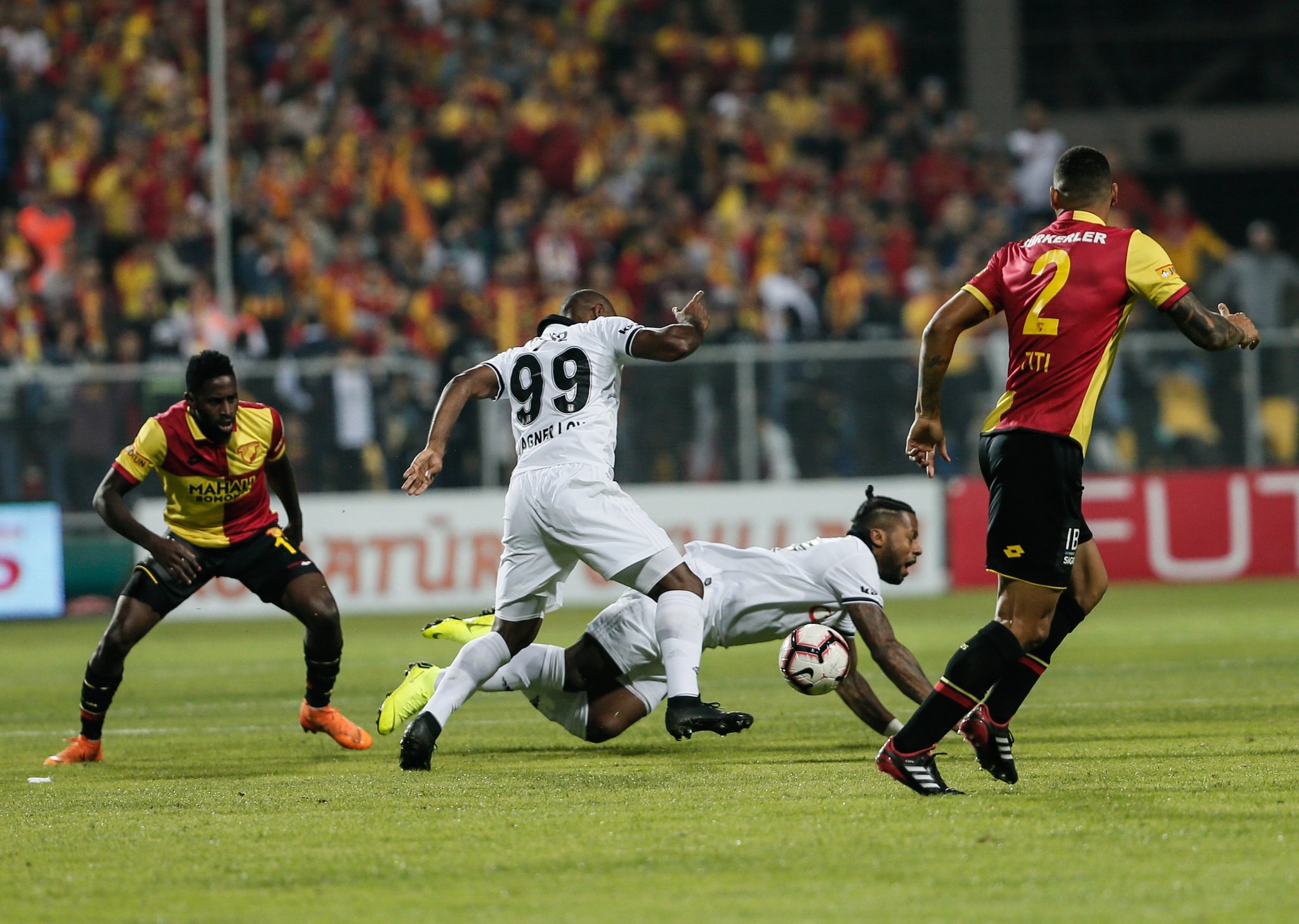 Göztepe - Beşiktaş Maçtan kareler