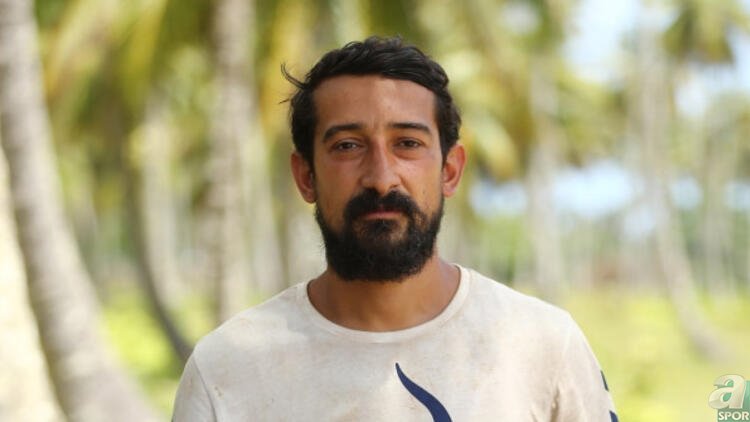 Serhat Akın’dan flaş sözler! ’Mesut Özil neden gelsin?