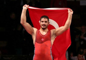 Taha Akgül tarihe geçti!